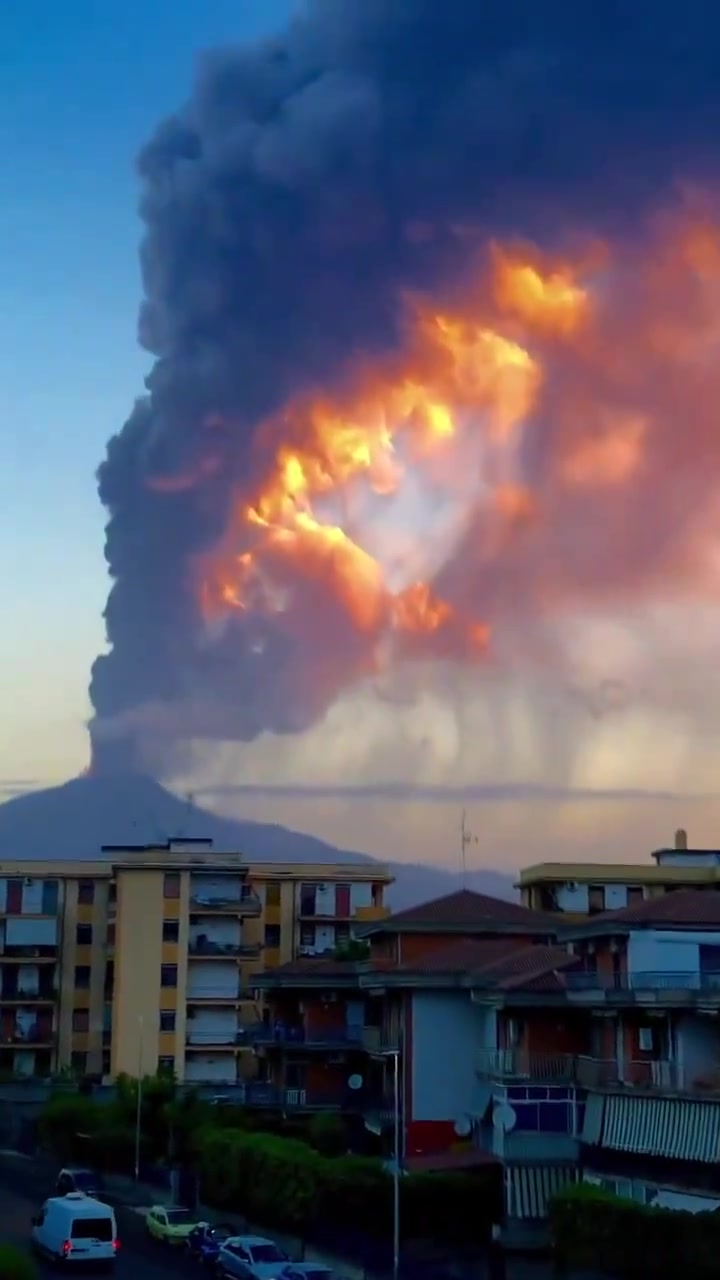 Mt Etna this morning