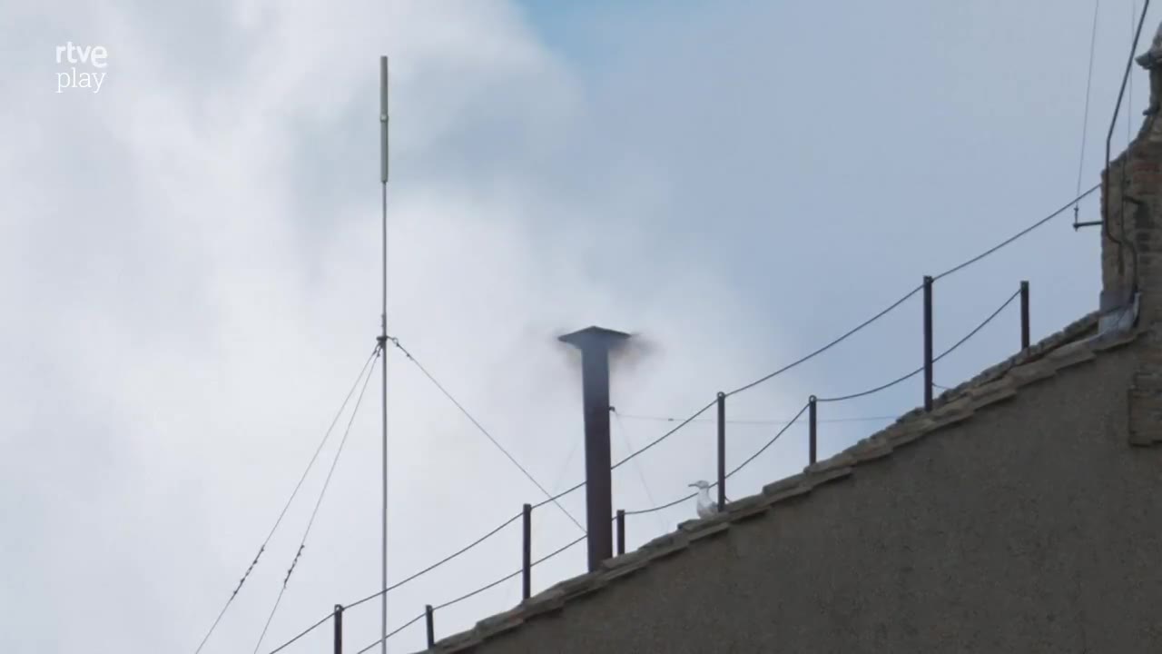 Black smoke on the morning of the second day of the conclave to elect the new pope